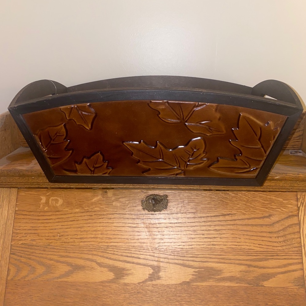 HARRY & DAVID Wood Hand Basket Crate Pressed Design Front & Back 10”x15”x6”